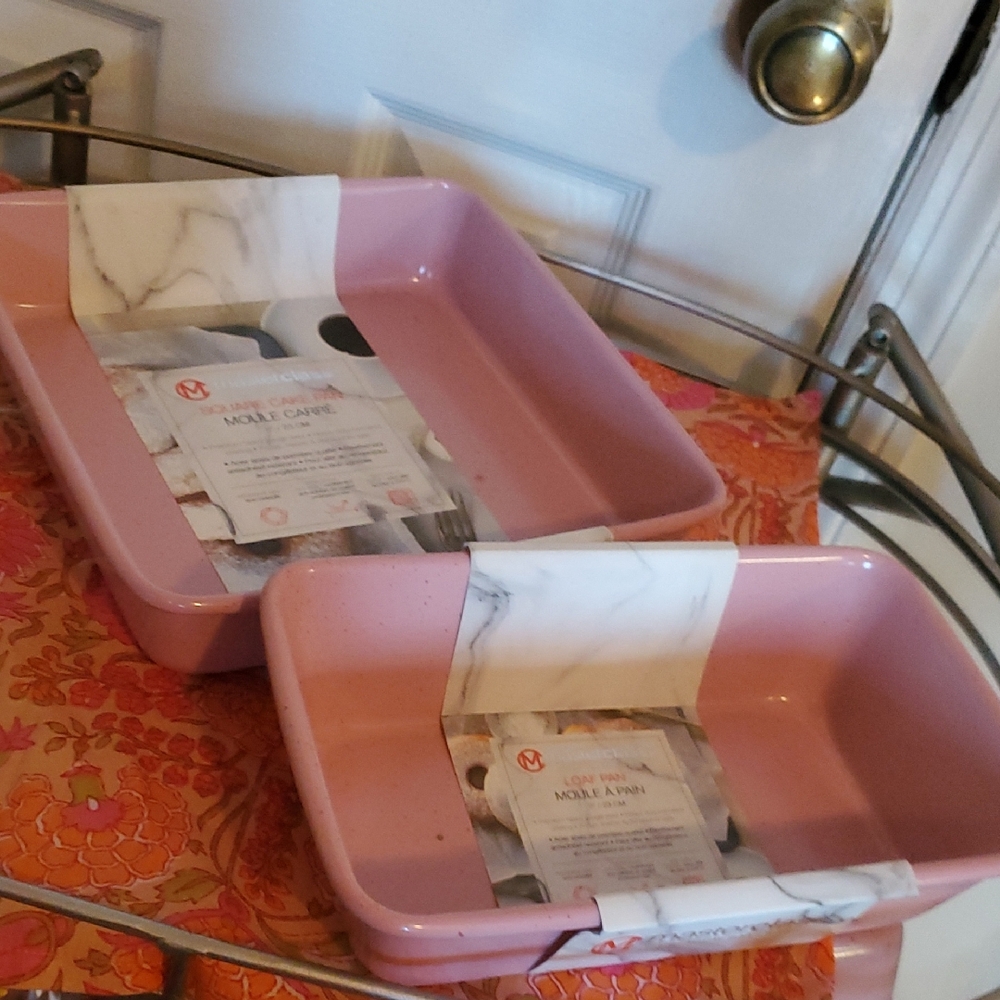 [Never Used] Pink, Heavy Duty Non-stick Bakeware Set